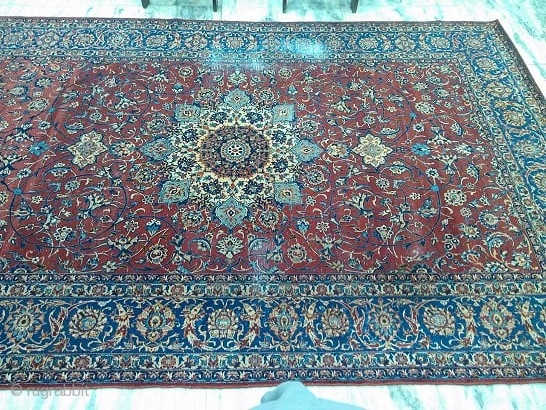 1930s Isfahan rug
7x10ft
Wool on cotton foundation                           