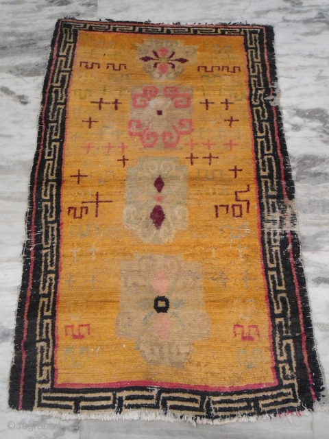 Antique Tibetan rug
2 ft 11 inches x 4 ft 9 inches
worldwide shipping $45                    