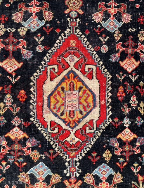 Very cute Qhasgai shekerluh carpet  warp silk and wool size 135x81cm                     