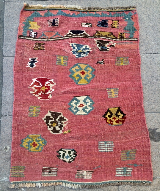 Qhasgai sofra  made by a 9 or 10 years old child to learn to weave.size 116x90cm                