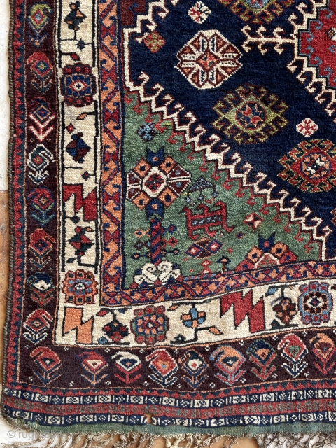 An incredibly extraordinary Qhasgai carpet, full condition all colors are natural dye, size 280x165cm 
                  