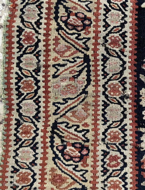 Senneh kilim very fine quality,wool and silk size 122x183cm                        