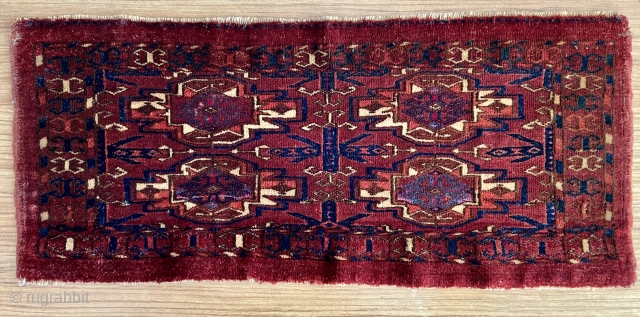 It is a very wonderful Turkmen Tekke bag and there is silk in some parts size 29x64cm                