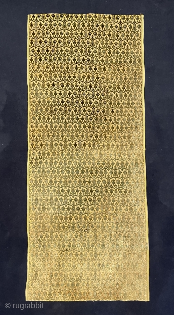 velvet weaving on silk size 122x52cm                           