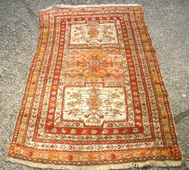 Old anatolian rug. Size: 91 x 155 cm. Nice piece. Good condition.                     