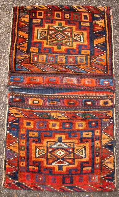 Old Luri Khordjin. Size: 48 x 88 cm. Very good condition. Best wool. Great colors.                  