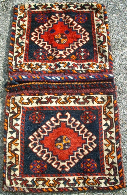 Old Luri khordjin. Size: 60 x 115 cm. Very good condition. Full pile.                    