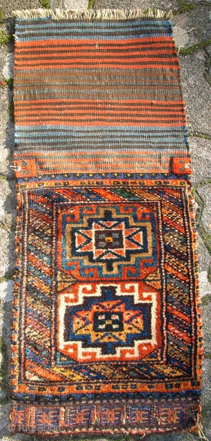 Old kurdish bag. Size: 50 x 38 cm. Perfect wool. Wonderful colors.                     