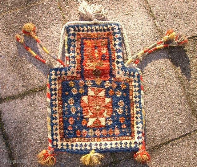 Wonderful persian Saltbag. Size: 43 x 32 cm. Best wool. Full pile. Complete.                    