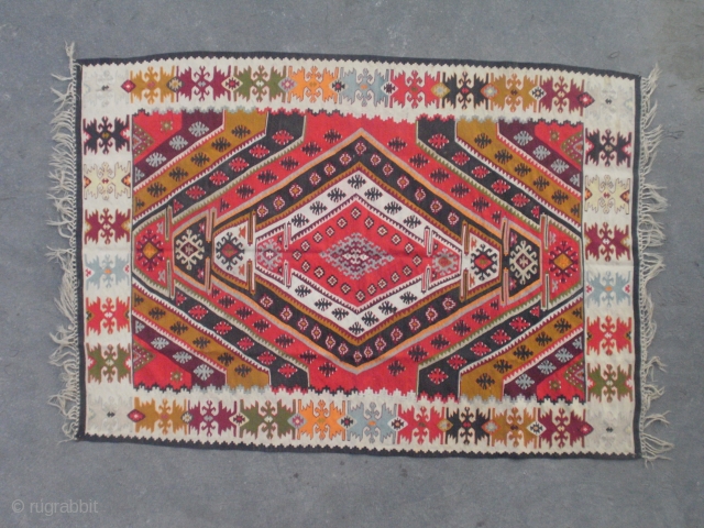 Antique Pirot sarkoy kilim Rasiceva sara. 
Age: very begining of 20th century.. 
Dimensions:about 200x150, very famous ornament                