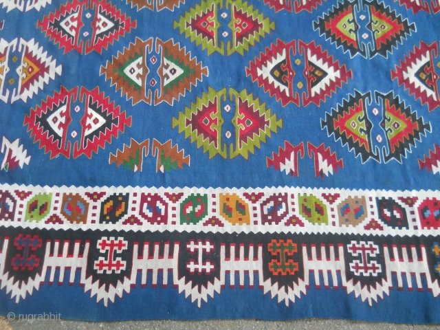 Old Sarkoy Pirot kilim, unusual blue color.
KONDIC pattern, about 80-90 years old.
Measuring about 3 x 2.4 m

Ask about this

              