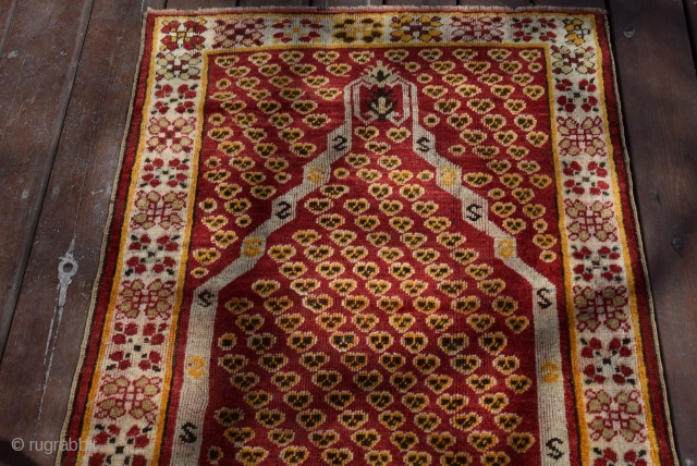 Circa 1900 years Mucur Carpet. Size 148x088 cm                         