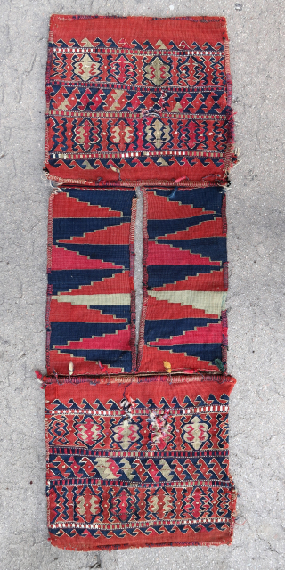 Rare, old, fine and non commercial but available, Yüncü /Kuba woven double bag (126 cm. x 42 cm.) Crispy and dense weaving with crystalline colors and good age. Heavy handling. A domestic  ...