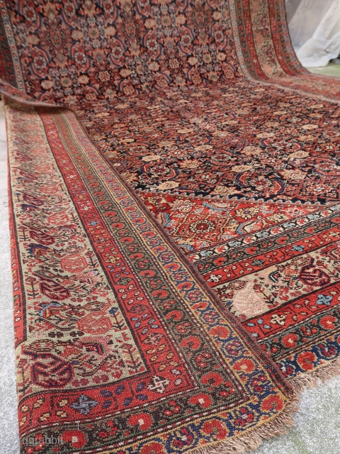 Antique, fine and colorful Farahan Kelleh carpet (368 cm. x 194 cm.) This is a beautiful piece, with an unusual main border. Overall good condition for its age, excepted 2 old repairs  ...