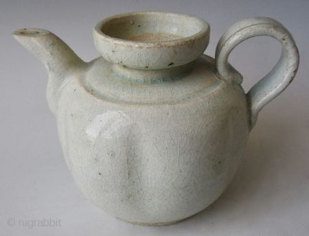 Antique Chinese Qingbai Porcelain Teapot

Chinese qingbai ware porcelain teapot with a ribbed melon shape body, short flat spout and spiraled handle. The mouth is flared with a thin and short neck. The  ...