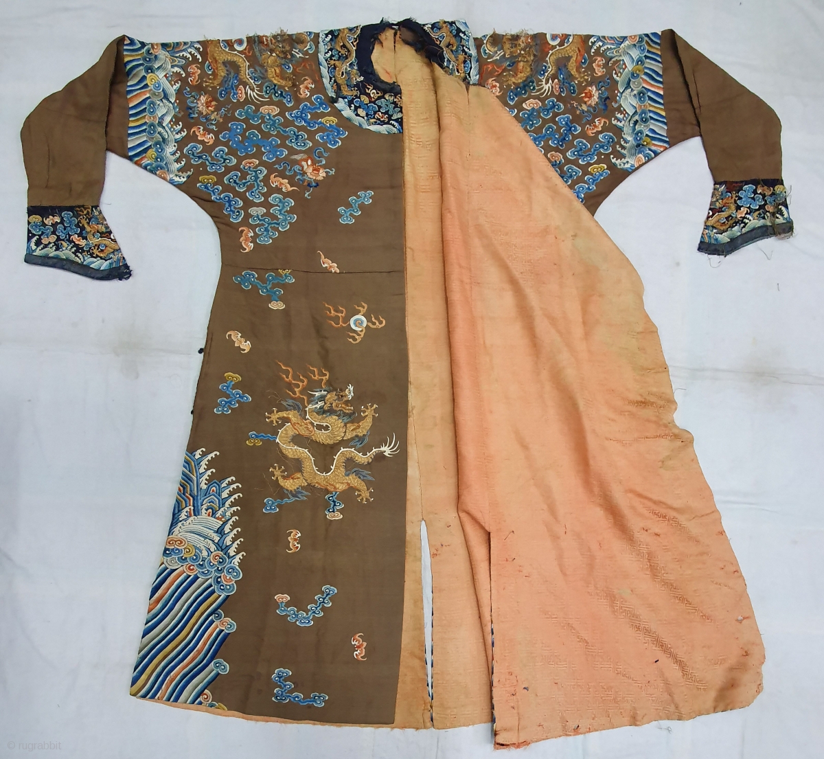 A very large and Beautiful Imperial Chinese dragon robe. Kesi woven ...