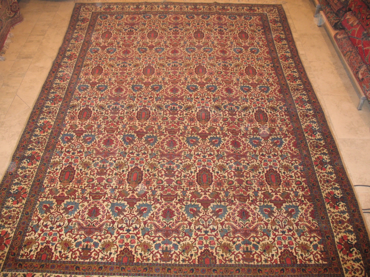 Antique Dabir Kashan Circa 1900 Very good condition Size : 212 X 310