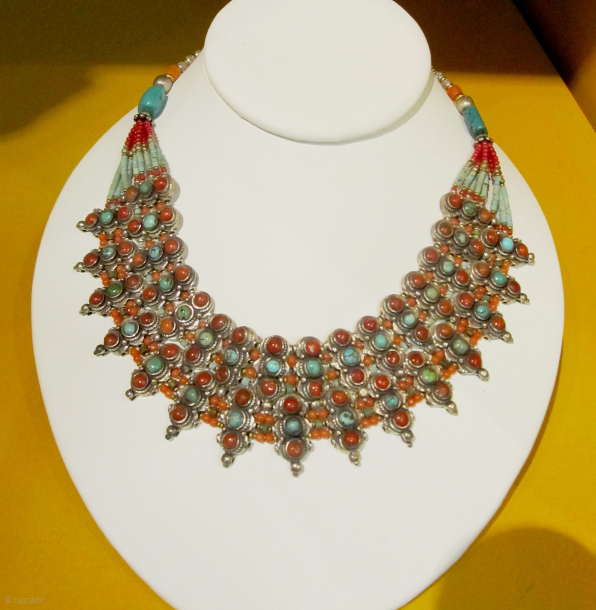 Coral and Turquoise Necklace | rugrabbit.com