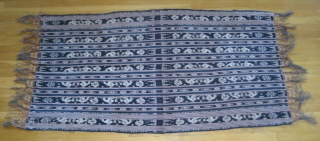 A superb selendang or shawl from Savu Island in Eastern Indonesia. Handspun cotton and natural dyes from the late colonial era.            