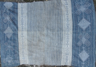 Timorese Woman’s Sarong: Rare three paneled “tube” sarong from West Timor, made from all natural dyes, hand spun local coarse cotton thread. This piece is 50 to 60 years old. The center  ...