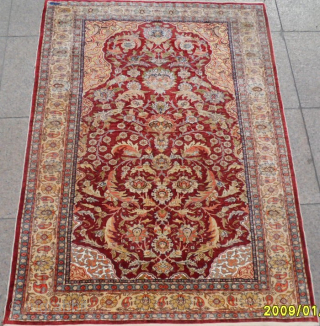 Antique Hereke Rug
Size: 135 x 100 cm.
Mail: makifhali@yahoo.com                         