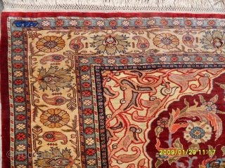 Antique Hereke Rug
Size: 135 x 100 cm.
Mail: makifhali@yahoo.com                         