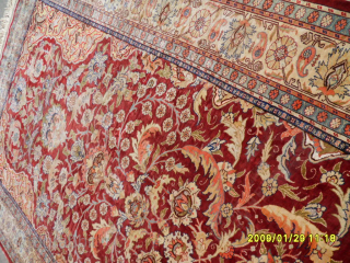 Antique Hereke Rug
Size: 135 x 100 cm.
Mail: makifhali@yahoo.com                         