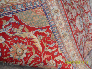 Antique Hereke Rug
Size: 135 x 100 cm.
Mail: makifhali@yahoo.com                         