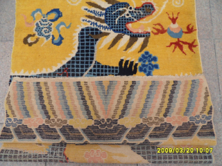 Old Ningxia Chinese Rug 
Size: 227 x 92 cm.
MAIL : makifhali@yahoo.com                      