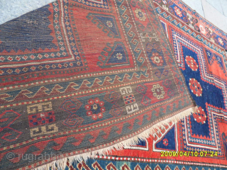 Antique Crusader Kazak Rug
Size: 220x153 cm.
Mail: makifhali@yahoo.com                          