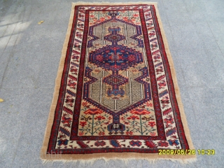 Antique Persian Sarab Carpet size: 170x100 cm.                          