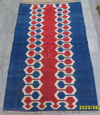 Antique Anatolian Kilim
size: 165x97 cm.                            