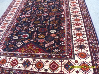 Antique Shiraz Quasqai Rug (Scehurlu)
size: 167x125 cm.                          