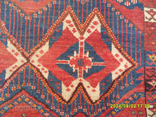 Antique Beshir Rug
Size:165x115 cm.
MAİL: makifhali@yahoo.com                            