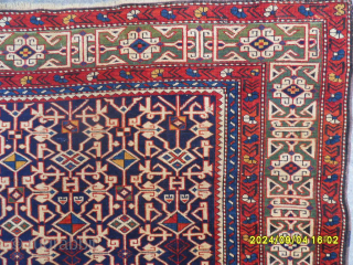 Antique Caucasian Karakasli Rug
Size: 175x117 cm.
Mail: makifhali@yahoo.com                          