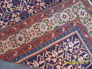 Antique Caucasian Karakasli Rug
Size: 175x117 cm.
Mail: makifhali@yahoo.com                          