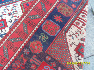 Antique Caucasian Karacoph Rug
Size:220x187 cm.
Mail : makifhali@yahoo.com                          