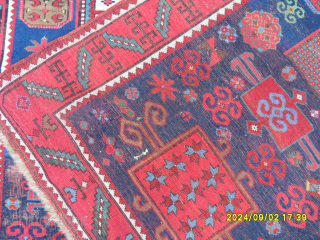 Antique Caucasian Karacoph Rug
Size:220x187 cm.
Mail : makifhali@yahoo.com                          