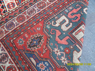 Antique Caucasian Cloudband Kazak Rug
size: 275x125 cm.
MAIL: makifhali@yahoo.com                         