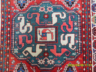 Antique Caucasian Cloudband Kazak Rug
size: 275x125 cm.
MAIL: makifhali@yahoo.com                         