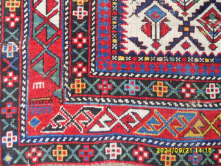 Antique Caucasian Shirvan Marashali RUG

SİZE: 146X124 CM.

MAİL: makifhali@yahoo.com                         