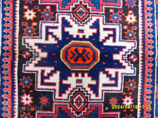 Antique Caucasian Lezgi Kazak Rug
Size: 150x107 cm.
MAİL: makifhali@yahoo.com                         