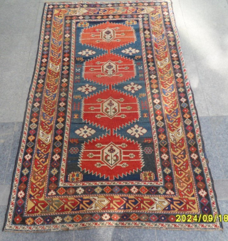 Antique Caucasian Karakashli RUG
SİZE: 182X108 CM.
MAİL: makifhali@yahoo.com                          