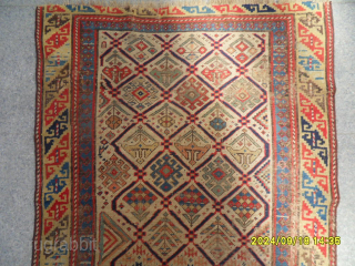 Antique Caucasian Shirvan RUG
SİZE: 251 X 83 CM.
MAİL: makifhali@yahoo.com                        