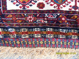 Antique Shiraz Schekurle Rug 
Size: 160x124 cm.
Mail: makifhali@yahoo.com                         