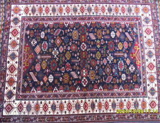 Antique Shiraz Schekurle Rug 
Size: 160x124 cm.
Mail: makifhali@yahoo.com                         