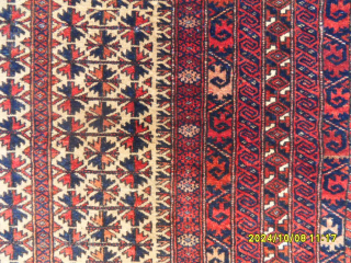 Antique Baluch Prayer RUG
Size: 132x87 cm.
Mail: makifhali@yahoo.com                          