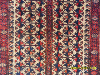 Antique Baluch Prayer RUG
Size: 132x87 cm.
Mail: makifhali@yahoo.com                          