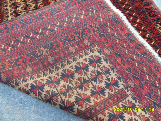 Antique Baluch Prayer RUG
Size: 132x87 cm.
Mail: makifhali@yahoo.com                          