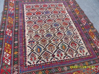 Antique Shirvan Marashali Carpet 
Size : 148x124 cm.                         
